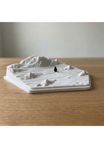3d Tasarım Penguen Ve Karlı Dağ Manzaralı Dekoratif Biblo - Minimalist Masa Üstü Aksesuarı 15x15cm