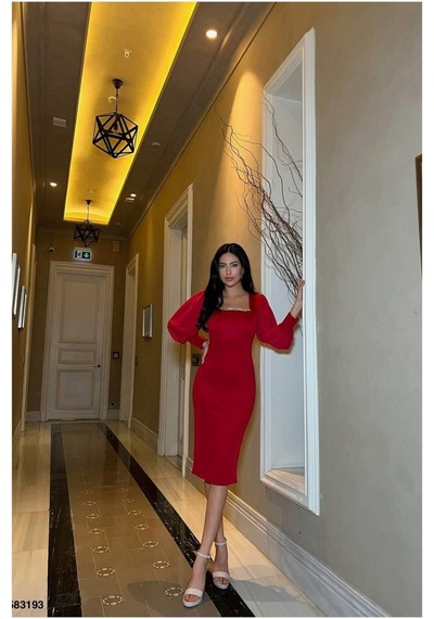 Lior Design Kadın Sade Saten Kumaş Kare Yaka Balık Kesim Abiye Elbise Kırmızı