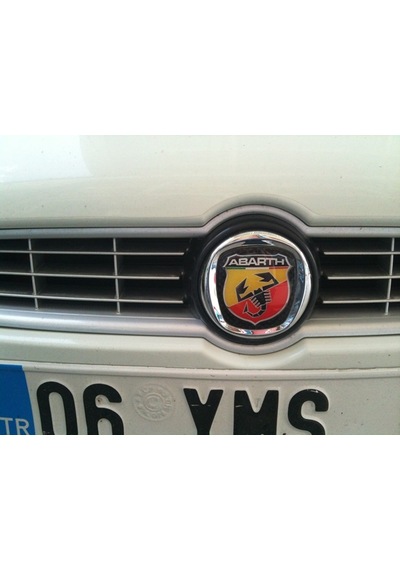 Punto Evo Abarth Logo Ön Rozet