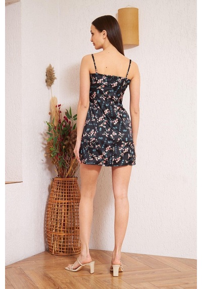 Darlin Moda Siyah Çiçek Desenli Saten Elbise Dm1009 Siyah Darlin Moda Siyah Çiçek Desenli Saten Elbise Dm1009 Siyah