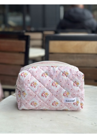 Batekso Mini Pembe Gül Desenli Makyaj Çantası Büyük Boy Batekso Mini Pembe Gül Desenli Makyaj Çantası Büyük Boy