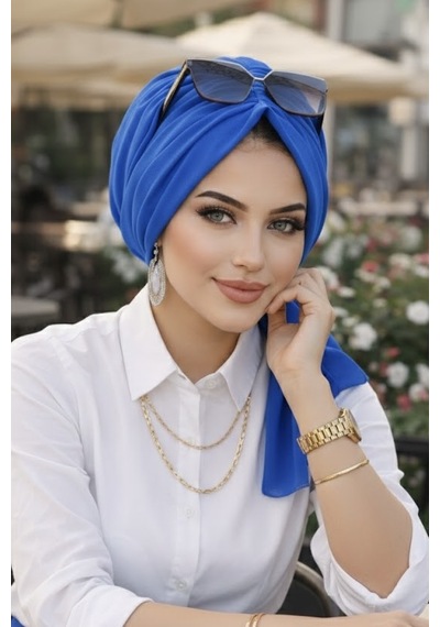 Aişe Tesettür Saks Mavi Tokalı Bone