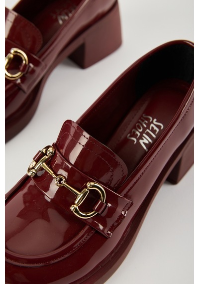 Selin Shoes Hily Gold Aksesuar Detay Kadın Loafer- Bordo Rugan