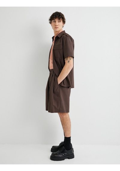 Koton Kumaş Şort Oversize Pileli Chino Düğmeli Cep Detaylı Kahverengi 4sam40179hw Kahverengi