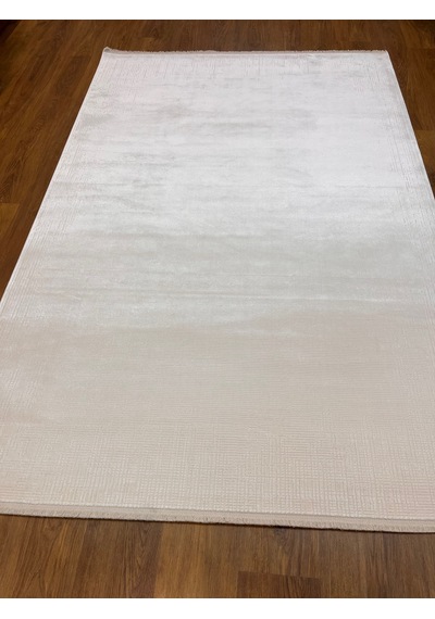 Viskon Şıklığı Krem Renkli Modern Makina Halısı 160x230 Krem