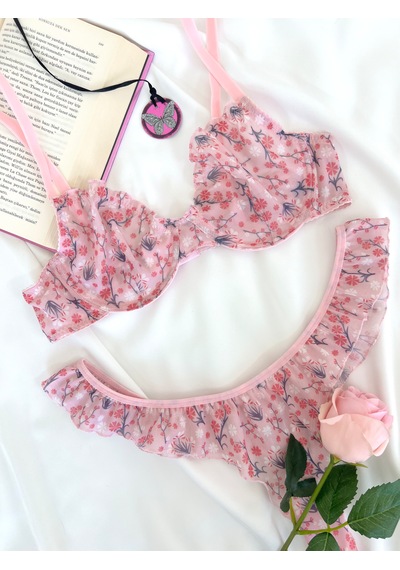 Arinda Ül Çiçek Desenli Balenli Kapsız Fırfırlı Bralette Sütyen Tanga İç Çamaşırı Takımı Alt Üst 2 Parça Pembe