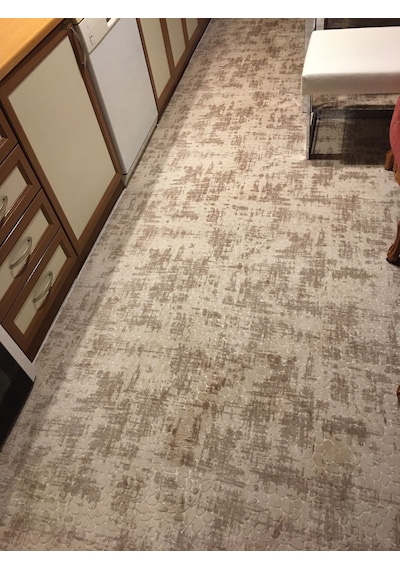 Aksu Jel Tabanlı Kaymaz Halı Ve Yolluk Taşlı Latte Sarı Kahve