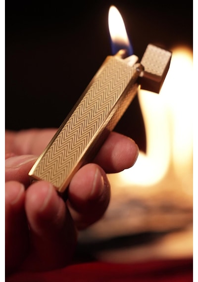Caka Petra Serisi Benzinli Pirinç Çakmak - Petra Gold Sarı
