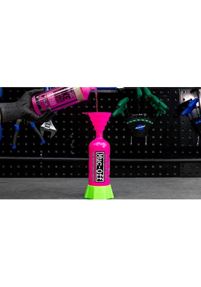 Muc-off Collapsible Oil Funnel Katlanır Yağ Hunisi Pembe Siyah
