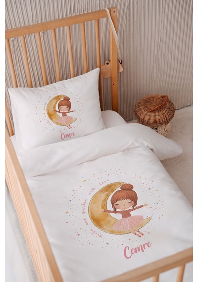 %100 Pamuk Saten Isme Özel Isimli 100x150 Bebek Yatak Nevresim Seti Mutlu Kız