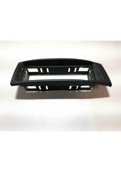 Renault Megane 1 Torpido Radyo Yuvası 7700430843