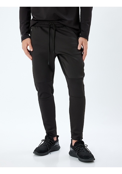 Koton Spor Eşofman Altı Jogger Beli Bağcıklı Cep Detaylı Siyah 5wam40011nk Siyah Koton Spor Eşofman Altı Jogger Beli Bağcıklı Cep Detaylı Siyah 5wam40011nk Siyah