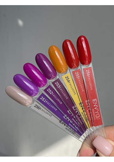 Envy Kalıcı Oje Exclusive Kırmızı 10gr No:255