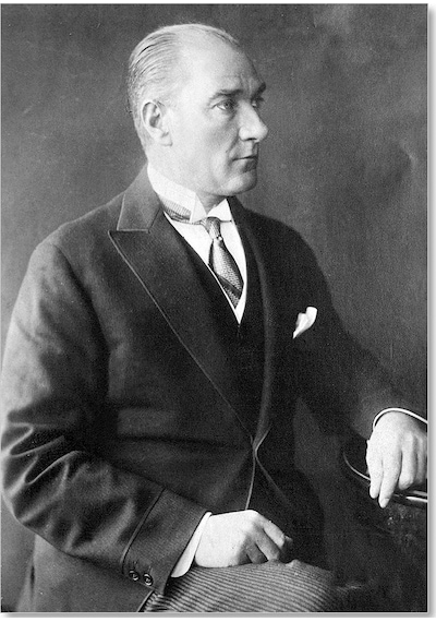 Cakasepetim Atatürk Smokinli Modern Ahşap Mdf Tablo