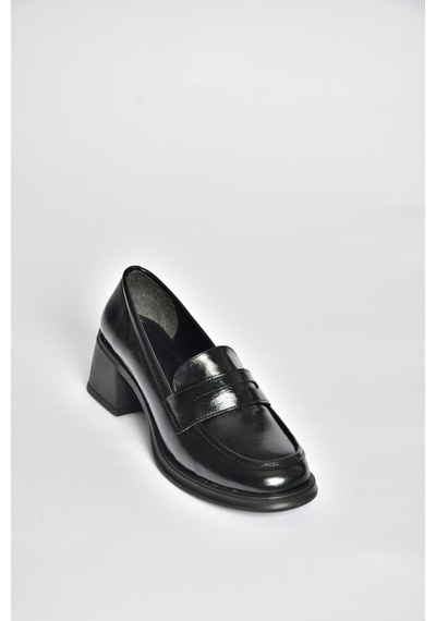 Fox Shoes T820145360 Siyah Rustik Kalın Topuklu Kadın Ayakkabı Siyah