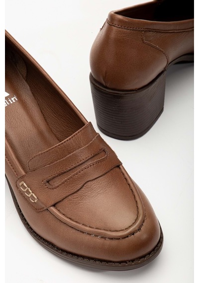 Analin Shoes Kadın Hakiki Deri Saraçlı Klasik Topuklu Ayakkabı Ceviz