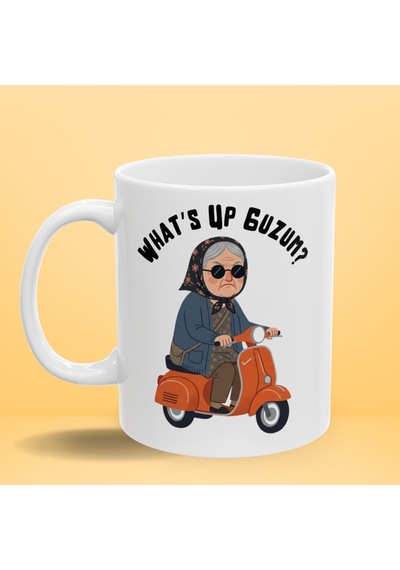 "what's Up Guzum " Yazılı Porselen Kupa Bardak 330 Ml - Motorlu Teyze Baskılı Esprili Ofis Ve Arkadaşa Hediyelik Kupa Çok Renkli "what's Up Guzum " Yazılı Porselen Kupa Bardak 330 Ml - Motorlu Teyze Baskılı Esprili Ofis Ve Arkadaşa Hediyelik Kupa Çok Renkli
