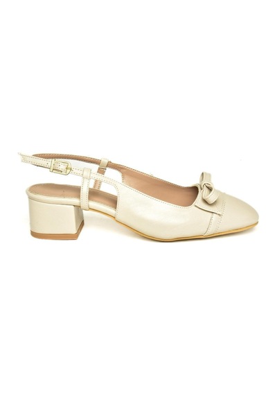 Fox Shoes U404703609 Bej Alçak Topuklu Kadın Ayakkabı Bej