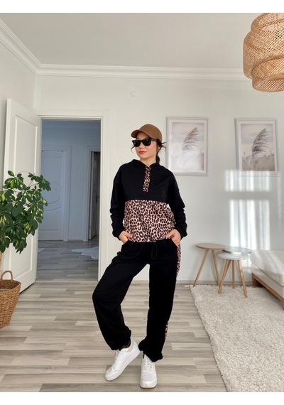 Ge Ticaret Kadın Uzun Kollu Leopar Detay Sweat Ve Yanı Leopar Şerit Detay Pantolon Ikili Takım Siyah