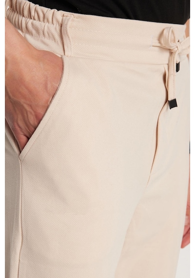 Tudors Erkek Slim Fit Pamuklu Beli Bağlamalı Yan Cepli Katlamalı Paça Jogger Bej Pantolon-33812 Bej Tudors Erkek Slim Fit Pamuklu Beli Bağlamalı Yan Cepli Katlamalı Paça Jogger Bej Pantolon-33812 Bej