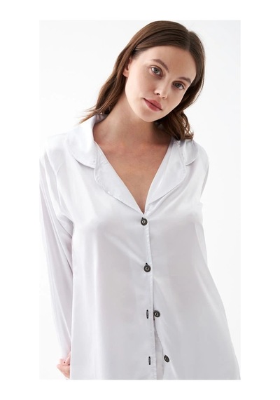 İkikareshop Kadın Beyaz Oversize Saten Pijama Takımı - Rahat Kesim Şık Ev Giyim Seti Çok Renkli İkikareshop Kadın Beyaz Oversize Saten Pijama Takımı - Rahat Kesim Şık Ev Giyim Seti Çok Renkli