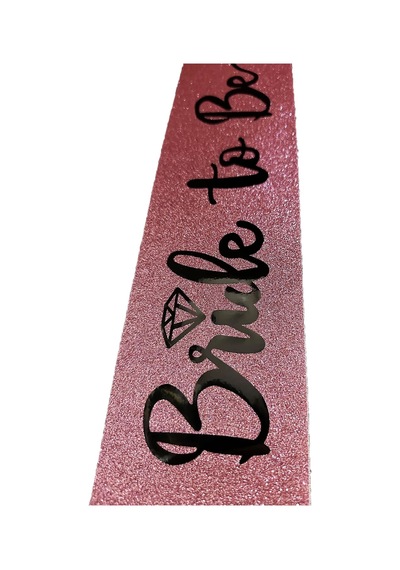 Magicool Pembe Üzeri Siyah İtalik Alyanslı Bride To Be Yazılı Simli Işıltılı Kuşak Kemer 10 Cm Genişlik