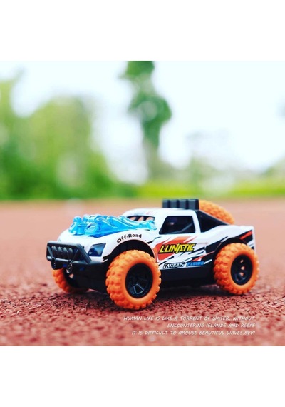 4x4 Çarpışan Oyuncak Araba Sesli Ve Işıklı Çek-bırak Çok Renkli