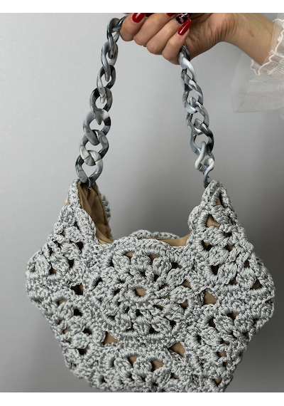 El Örgüsü Çiçekli Kadın El Çantası 30x27 Cm Gri