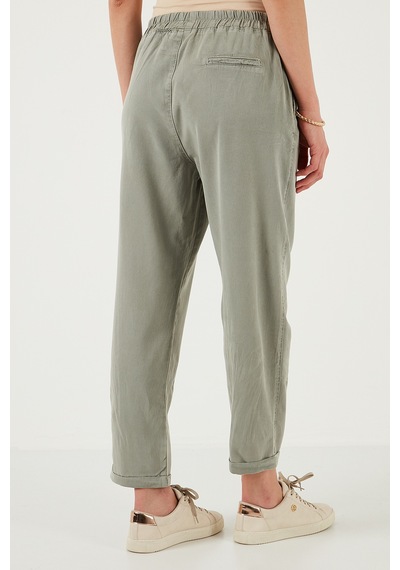 Lela Slim Fit Normal Bel Boru Paça Bayan Pantolon 668Yp5372 Açık Haki