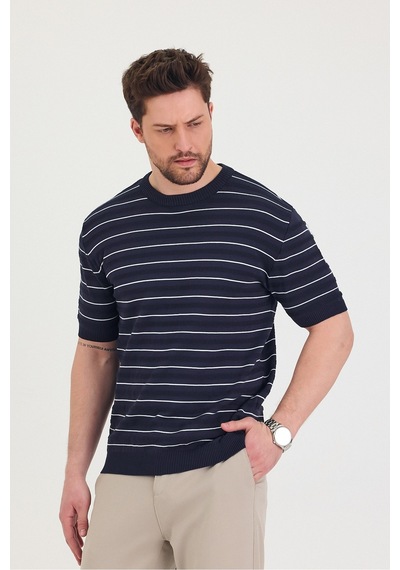 Tarz Cool Erkek Bisiklet Yaka Çizgi Detaylı Kısa Kollu Ince Triko T-shirt Lacivert