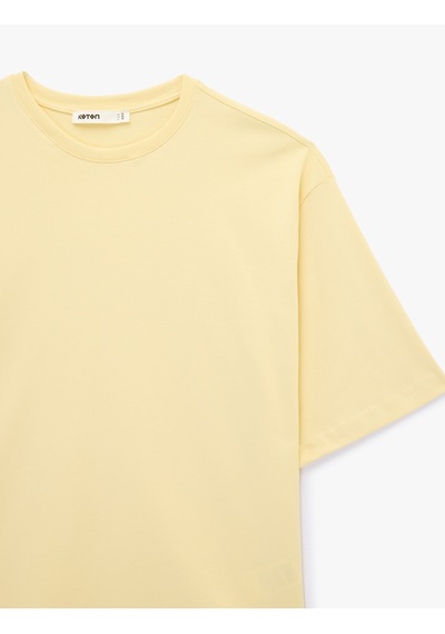 Koton Pamuklu Kısa Kollu Bisiklet Yaka Oversize Basic Tişört Sarı 6sak50364ek