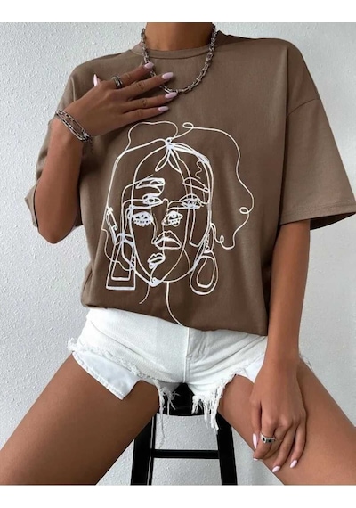 Kozia Outdoors Malkoçbey Kadın Yüz Figür Detaylı Basic Oversize Unisex T-shirt Kahverengi