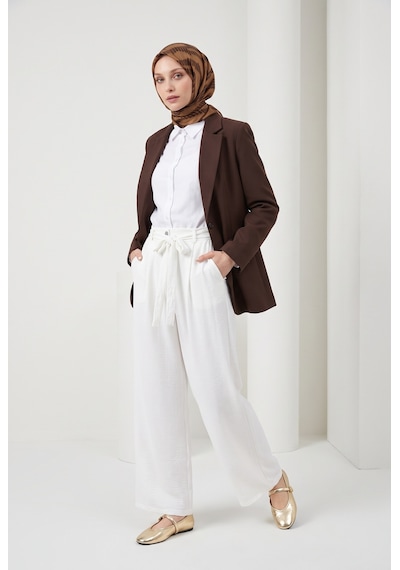 Armine Trend Beli Düğmeli Ve Fermuarlı Kuşak Kemerli Bol Kesim Bol Paça Pantolon Ekru 23yt215
