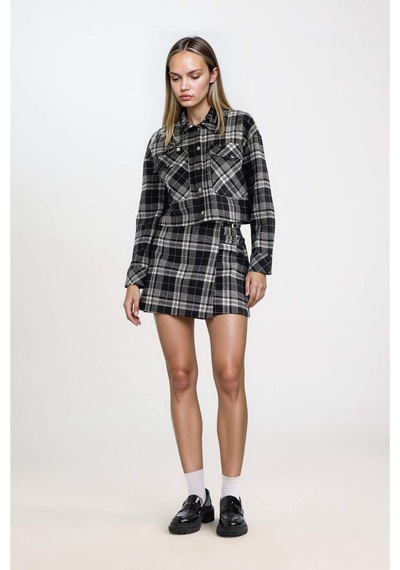 DeFacto Coool Oversize Geniş Kalıp Crop Cepli Kalın Flanel Uzun Kollu Ceket Gömlek D7914AX24AUBK27