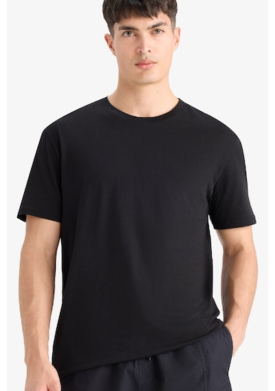 DeFacto Pamuk New Regular Fit Bisiklet Yaka Basic Düz Kısa Kollu Siyah Tişört V7699AZ25SPBK81 DeFacto Pamuk New Regular Fit Bisiklet Yaka Basic Düz Kısa Kollu Siyah Tişört V7699AZ25SPBK81