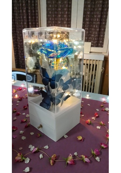 Sevgililer Gününe Özel Çekmeçeli Yüzük Koyulan Led Işıklı Gül Buket Boyut:22cm