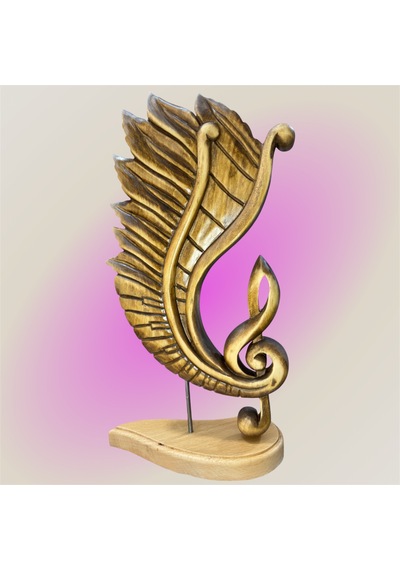 Ihlamur Ağacı Ve Kayın Ağacı, El Oyması Dekoratif Kanatlı Sol Anahtar Obje. Ölçü : 30x19 Cm 30x19 Cm