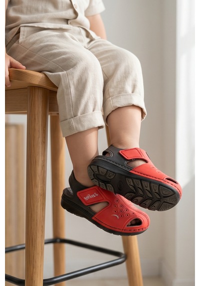 Breezewalk Hafif Ve Esnek Tabanlı Delikli Erkek Çocuk Kırmızı Beyaz Sandalet - Cırt Cırtlı Arka ... Breezewalk Hafif Ve Esnek Tabanlı Delikli Erkek Çocuk Kırmızı Beyaz Sandalet - Cırt Cırtlı Arka ...