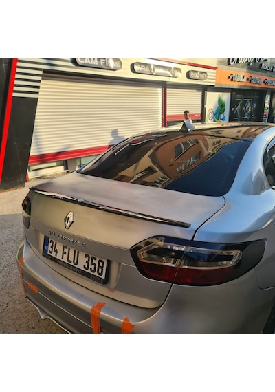 Renault Fluence Yarasa Spoiler Piano Black Universal Esnek, 124cm