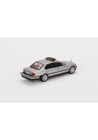 1:64 Mini Gt 1997 Bmw 750ıl - James Bond 007