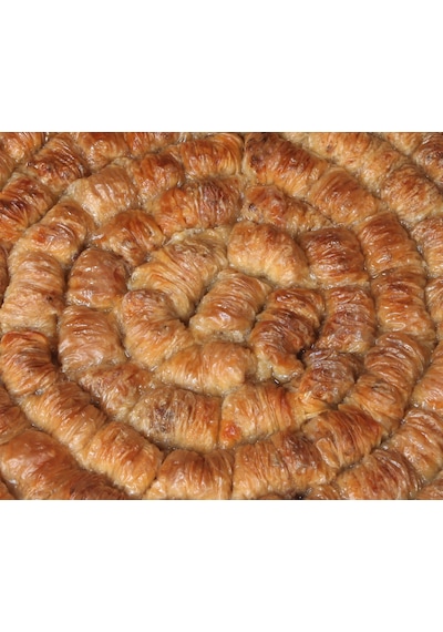 Yörem Tatlıevi Cevizli Burma Tatlısı Ev Yapımı 1 KG