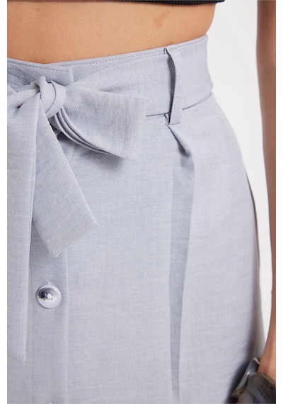 Tudors Kadın Slim Fit Dar Kesim Pileli Pamuklu Ön Düğme Kapamalı Kuşaklı Yırtmaçlı Gri Etek -50945 Tudors Kadın Slim Fit Dar Kesim Pileli Pamuklu Ön Düğme Kapamalı Kuşaklı Yırtmaçlı Gri Etek -50945