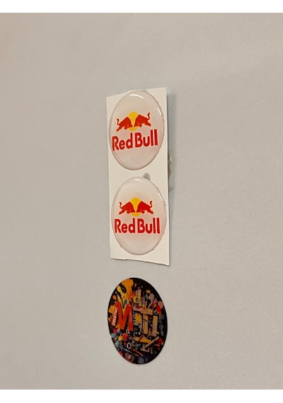 Redbull Damla Sticker Etiket Kabartmalı 3d Silikon Direk Arması Redbull Epoksi 2adet 3,5x3,5cm Çok Renkli