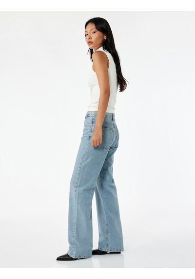Koton Pamuklu Düğmeli Düz Paça Taş Detaylı Jean Pantolon - Straight Fit Jean Açık İndigo 7wal40018md Koton Pamuklu Düğmeli Düz Paça Taş Detaylı Jean Pantolon - Straight Fit Jean Açık İndigo 7wal40018md