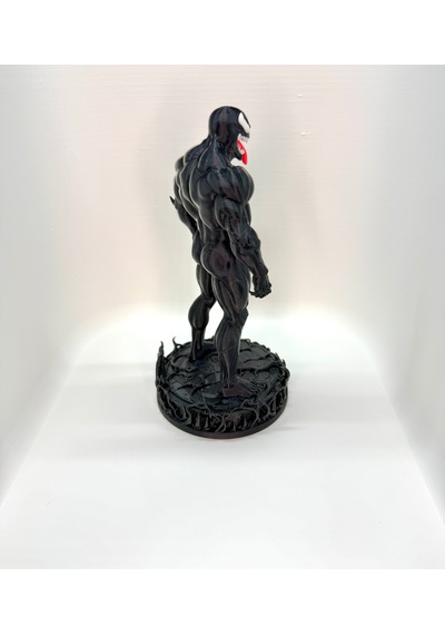 Venom Koleksiyon Figürü 18 Cm