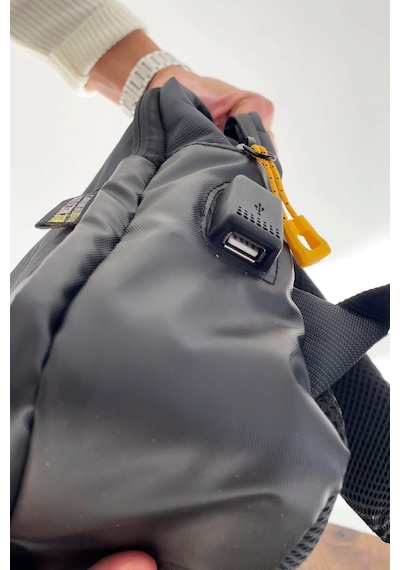 İmaks Küçük Boy İmperteks Su Geçirmez Usb Şarj Çıkışlı Unisex Günlük Şık Sırt Çantası Siyah Sarı Mb01 Siyah - Sarı İmaks Küçük Boy İmperteks Su Geçirmez Usb Şarj Çıkışlı Unisex Günlük Şık Sırt Çantası Siyah Sarı Mb01 Siyah - Sarı