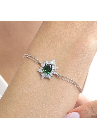 Effective Diamond Londra Tutkusu Sentetik Zümrüt Taşlı Gümüş Bileklik