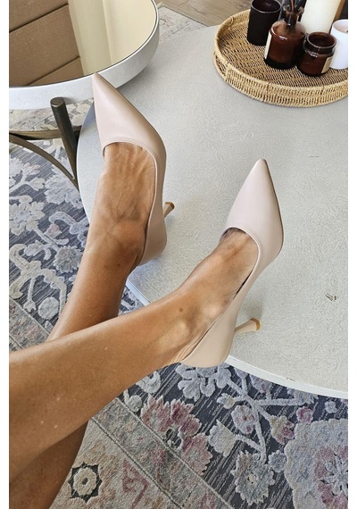 10 1109 Topukla Kadın Kadeh Topuklu 8 Cm Topuklu Stiletto Ayakkabı Ten