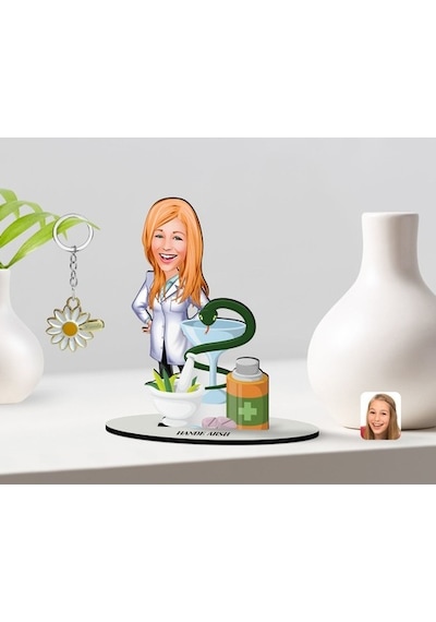 Kişiye Özel Kadın Eczacı Karikatürlü 3D Ahşap Biblo Ve Isimli Gol (473842985)