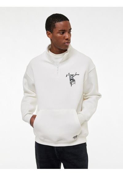 Koton Cepli Şardonlu Yarım Fermuarlı Lisanslı Van Gogh Baskılı Oversize Sweatshirt Beyaz 6wam70132mk Koton Cepli Şardonlu Yarım Fermuarlı Lisanslı Van Gogh Baskılı Oversize Sweatshirt Beyaz 6wam70132mk